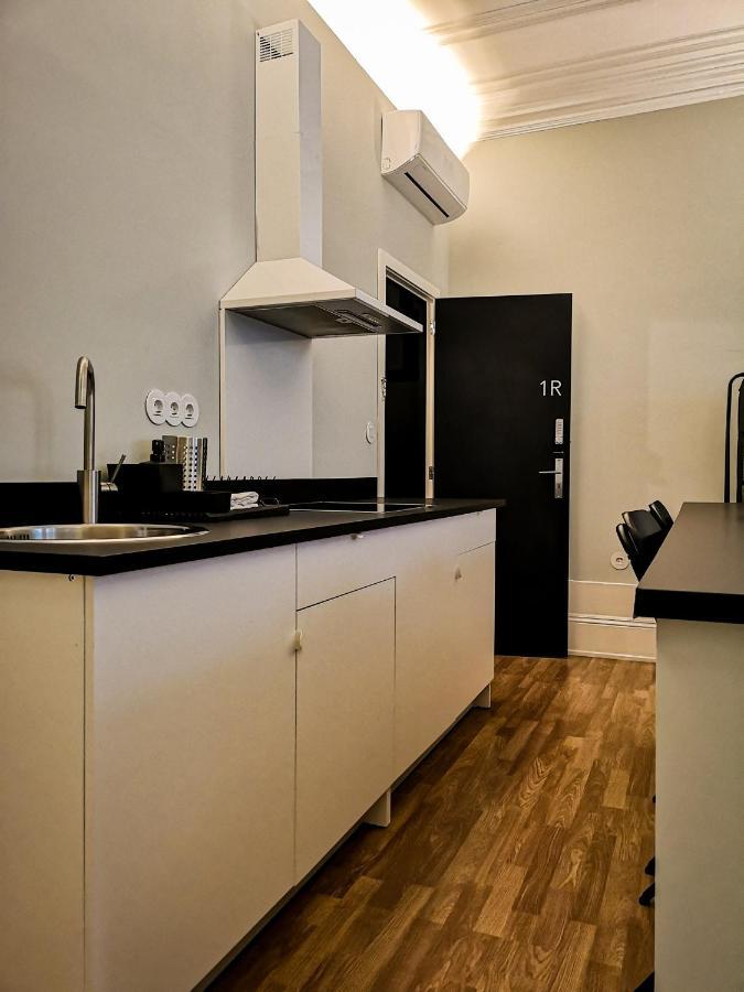Baixa24 •P1R• Brand New Apt In The Historic Center Порто Екстериор снимка