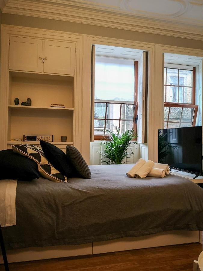 Baixa24 •P1R• Brand New Apt In The Historic Center Порто Екстериор снимка